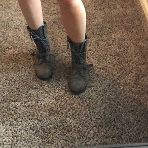 Rustic leather combat boot